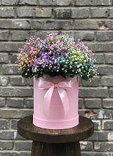 Цветочная композиция из Гипсофила и Розы в шляпной коробке в Сабурово