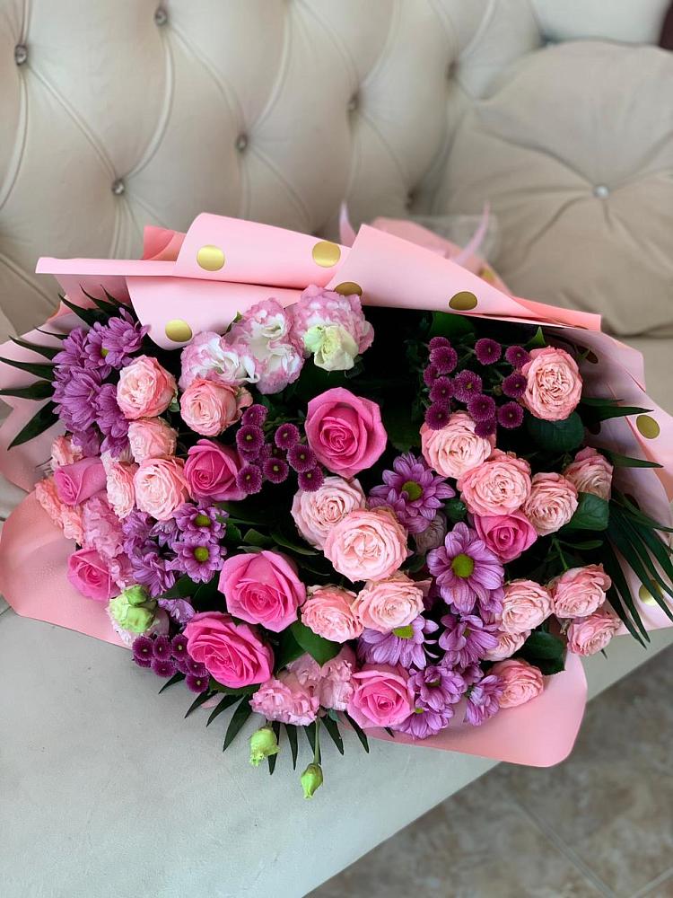 Букет цветов из: Хризантемы, Розы и Лизиантусы в Сабурово