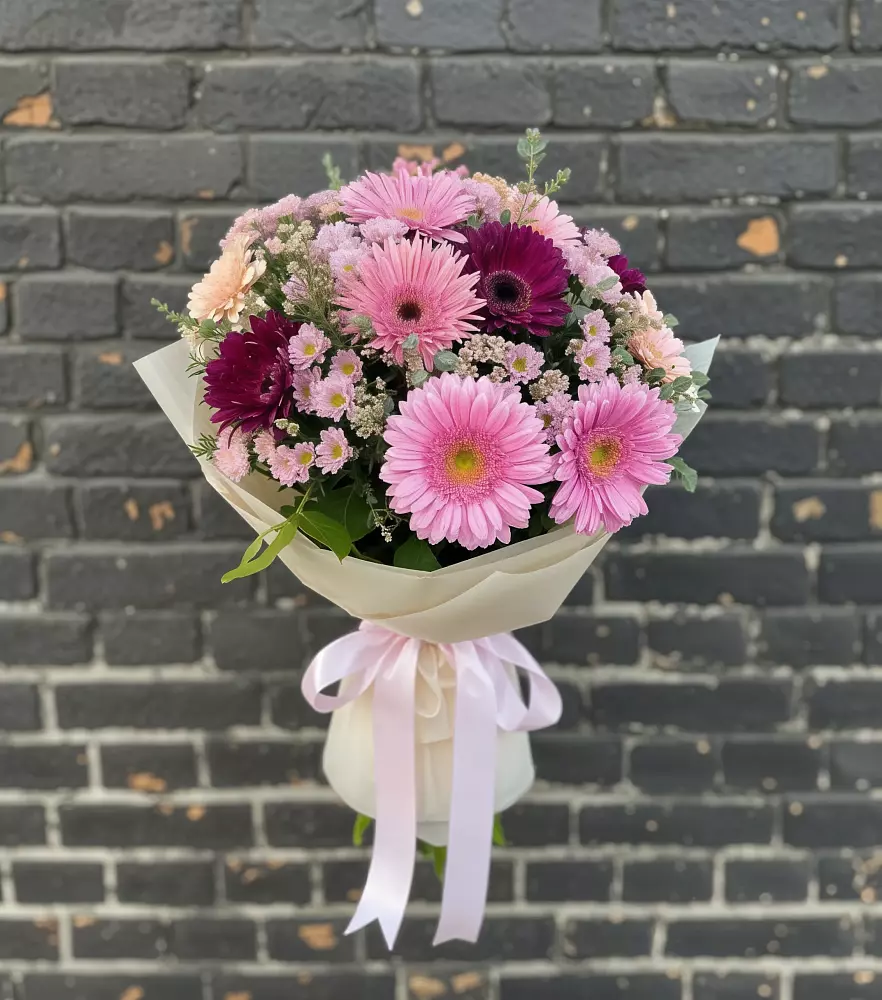 Букет цветов из: Герберы и Хризантемы в Сабурово