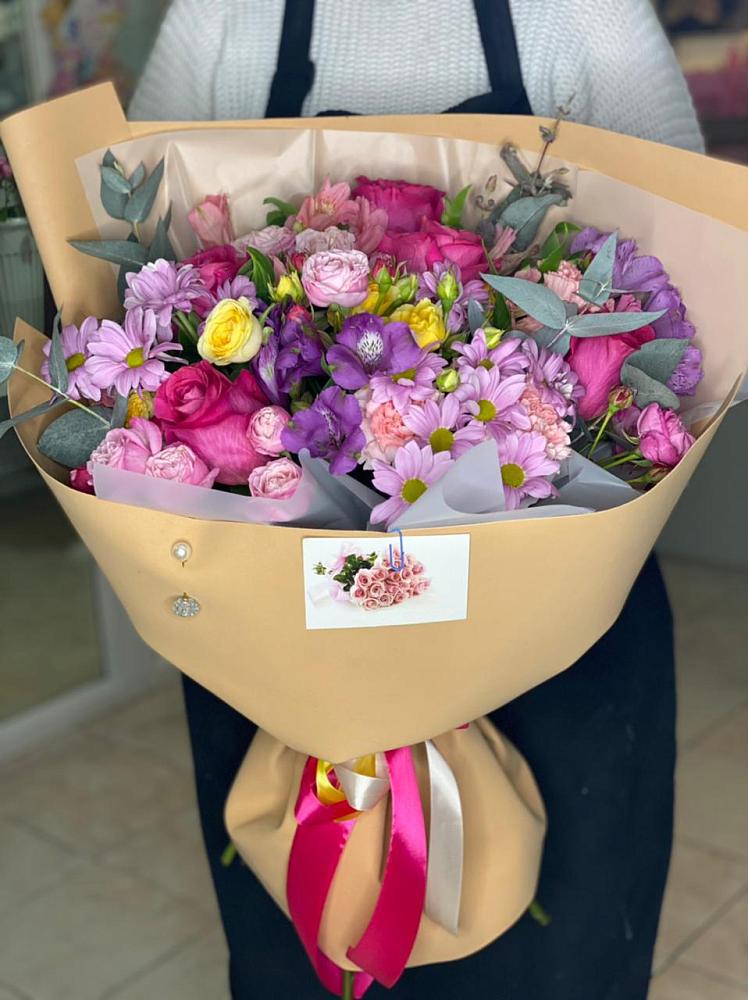 Букет цветов из: Хризантемы, Гвоздики и Альстромерии в Сабурово