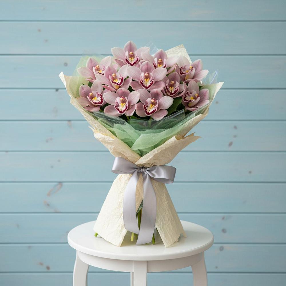 Букет цветов из: Орхидеи и Розы в Сабурово