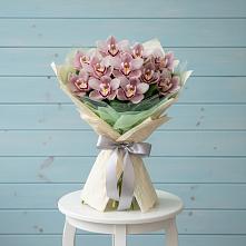 Букет цветов из:  Орхидеи и Розы #REPLACE_PRED# Сабурово