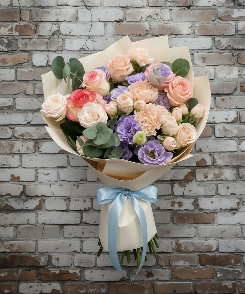 Букет цветов из: Розы, Лизиантусы и Гвоздики в Сабурово