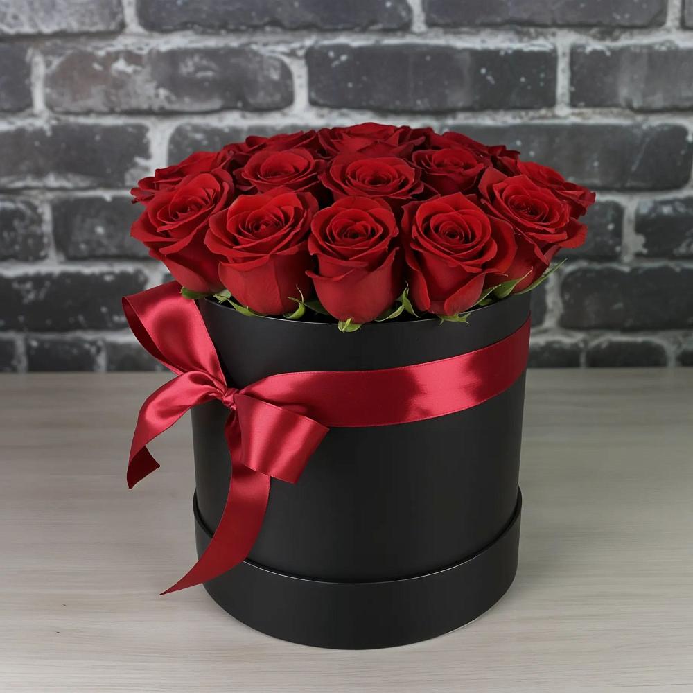 Цветочная композиция из Розы в шляпной коробке в Сабурово